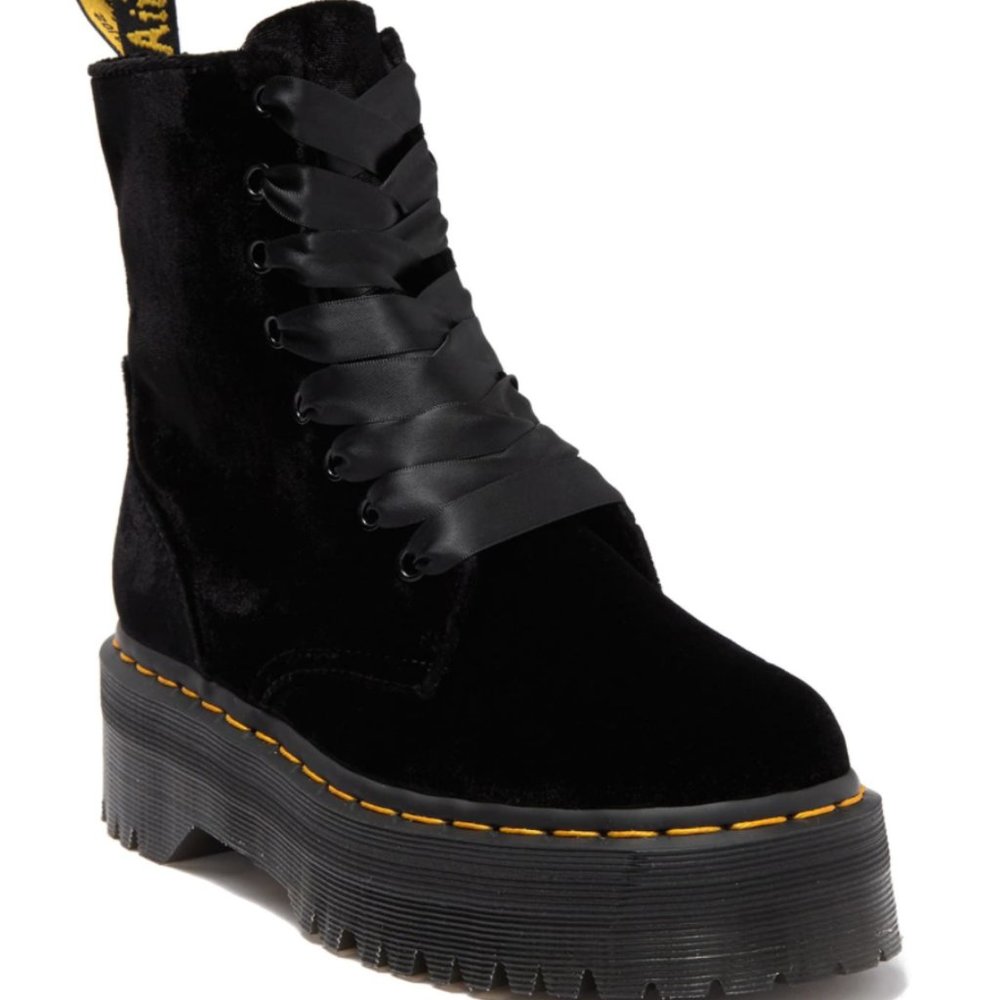 Dr. Martens | Jadon Velvet Platform Boot